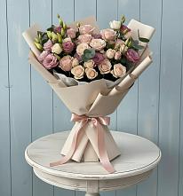 Букет цветов из:  Розы и Лизиантусы в Юбилейном Курской области