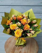 Букет цветов из:  Альстромерии и Розы #REPLACE_PRED# Юбилейном Курской области