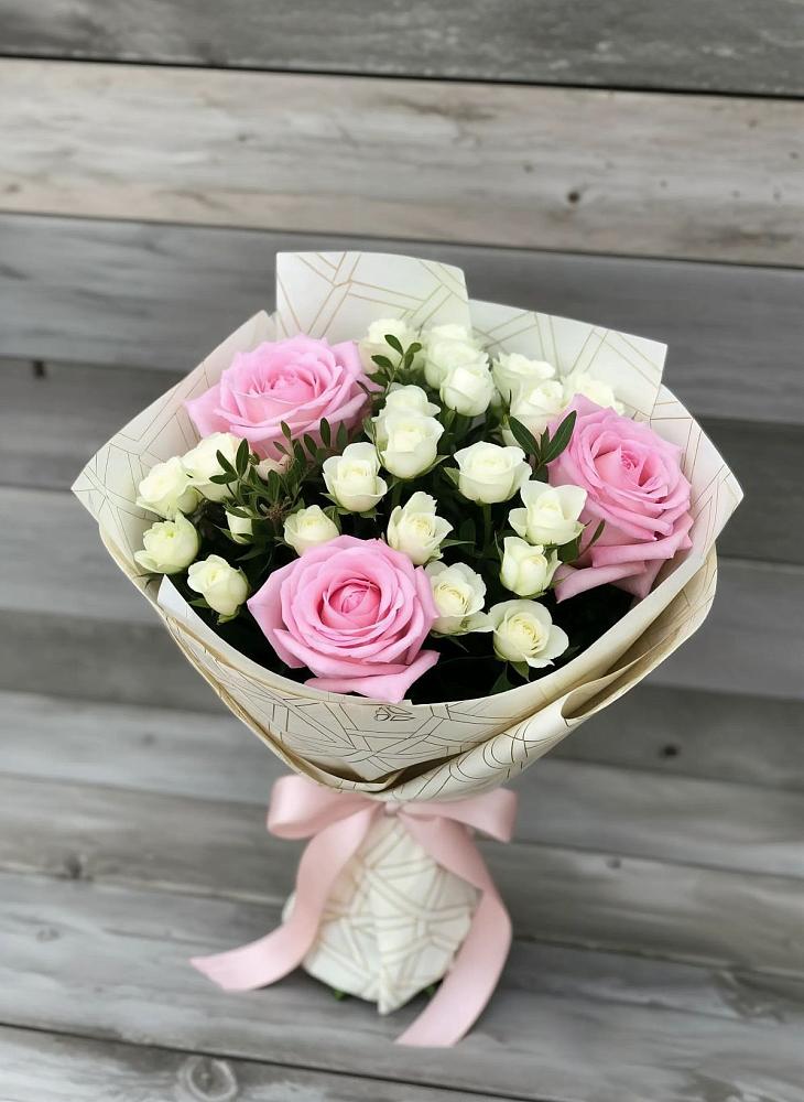 Букет цветов из: Розы в Юбилейном Курской области