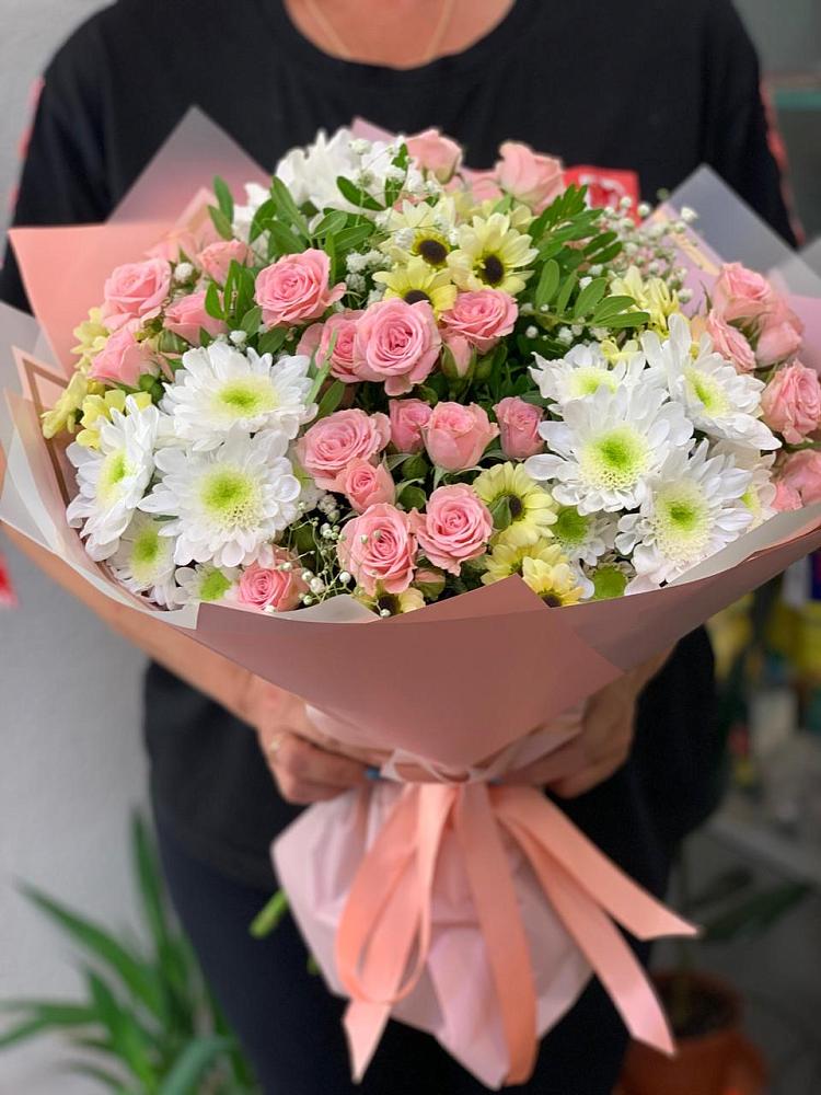 Букет цветов из: Розы и Хризантемы в Юбилейном Курской области