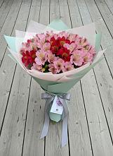 Букет цветов из:  Альстромерии в Юбилейном Курской области