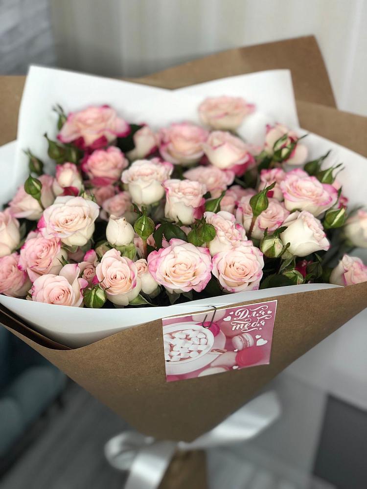 Букет цветов из: Розы в Юбилейном Курской области