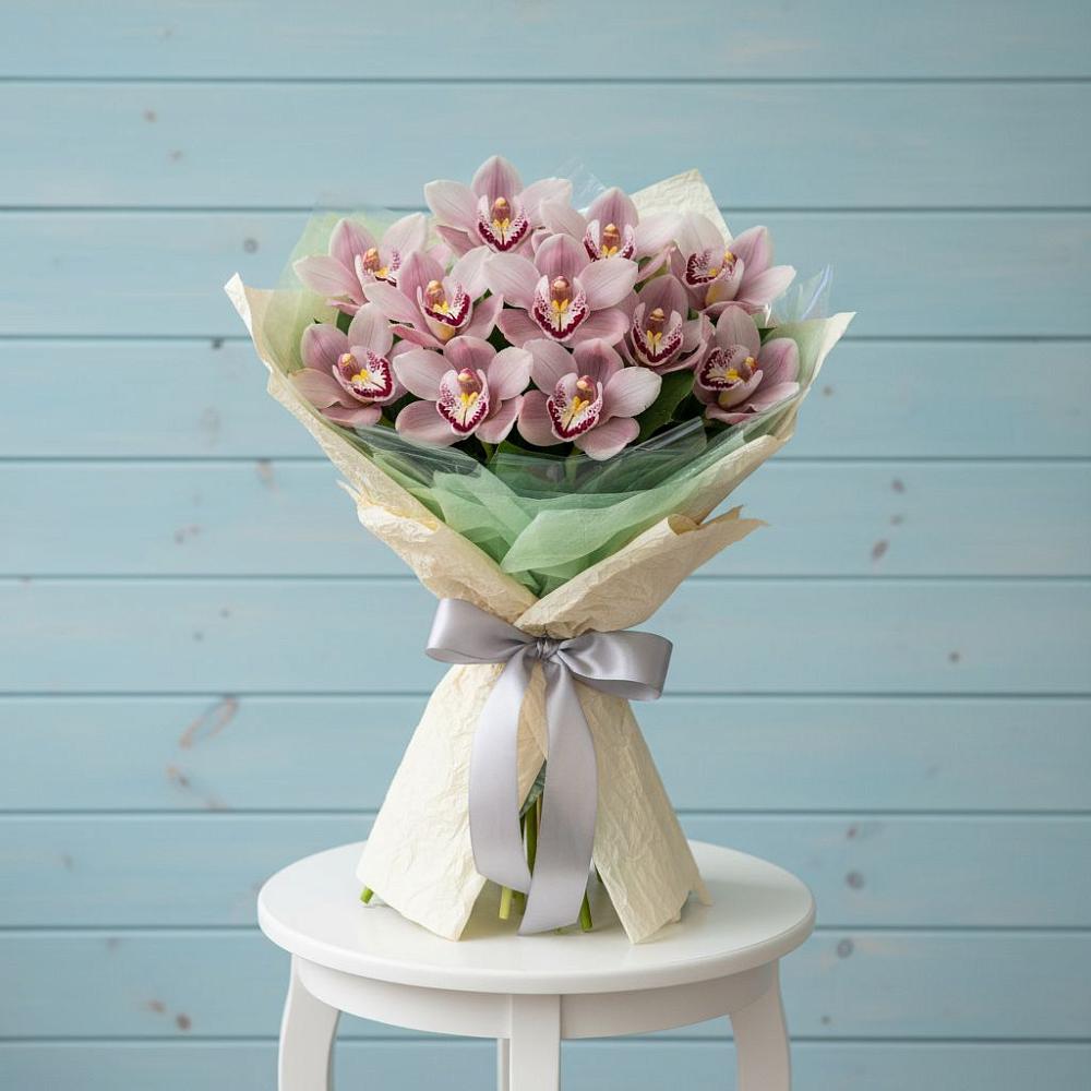 Букет цветов из: Орхидеи и Розы в Юбилейном Курской области