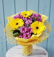Букет цветов из:  Хризантемы и Герберы в Юбилейном Курской области