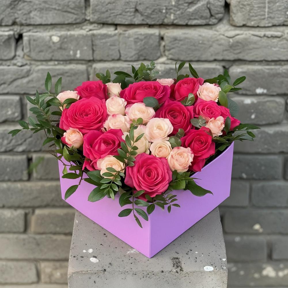 Цветочная композиция из Розы в коробке в Юбилейном Курской области