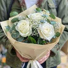 Букет цветов из:  Розы #REPLACE_PRED# Юбилейном Курской области
