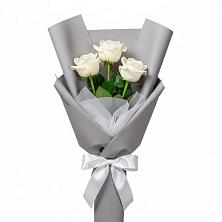 Букет 3 белые розы в Юбилейном Курской области
