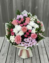 Букет цветов из:  Альстромерии, Гвоздики, Розы и Хризантемы в Юбилейном Курской области