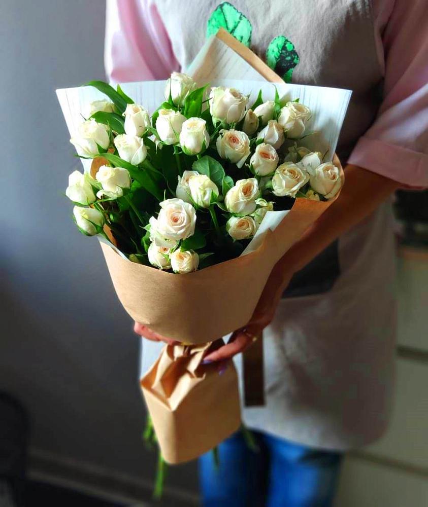 Букет цветов из: Розы в Юбилейном Курской области
