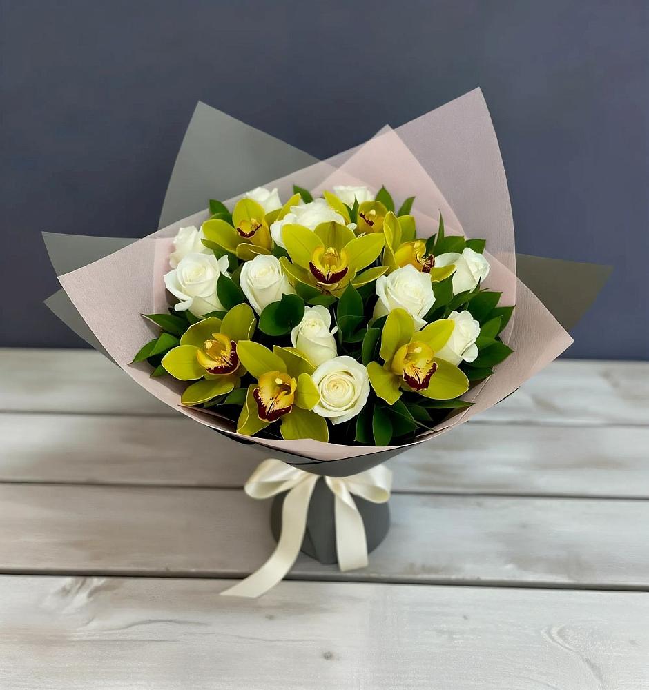 Букет цветов из: Орхидеи и Розы в Юбилейном Курской области