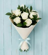 Букет цветов из:  Розы в Юбилейном Курской области