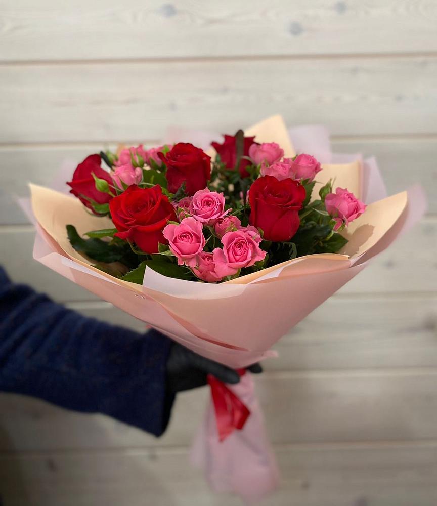 Букет цветов из: Розы в Юбилейном Курской области