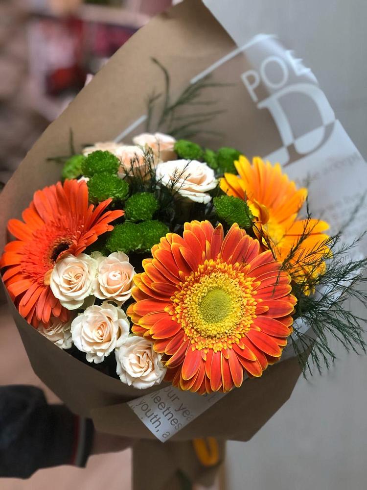Букет цветов из: Герберы, Хризантемы и Розы в Юбилейном Курской области