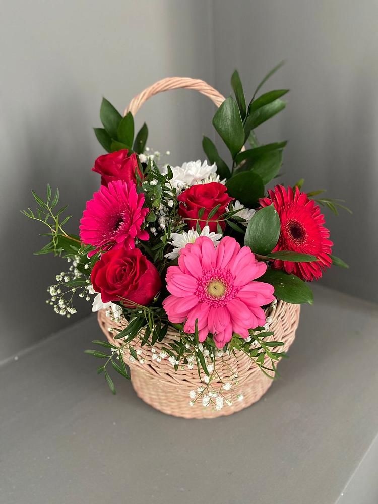 Цветочная композиция из Розы, Хризантемы и Герберы в корзине в Юбилейном Курской области