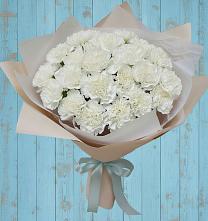 Букет цветов из:  Гвоздики в Юбилейном Курской области