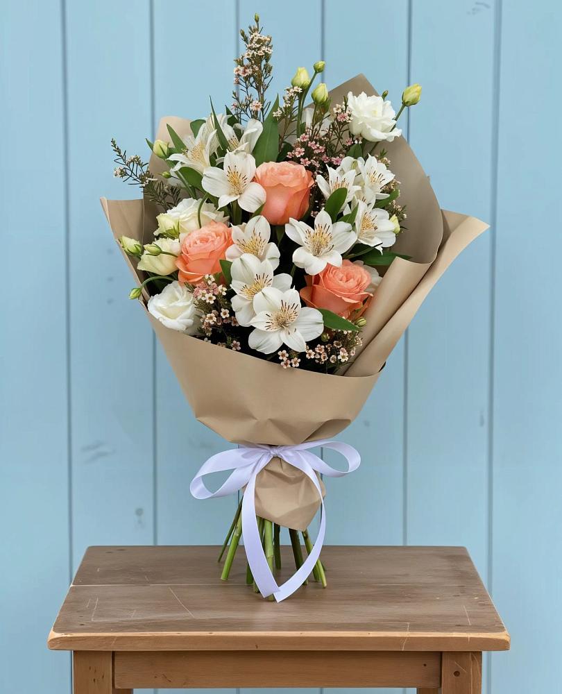 Букет цветов из: Альстромерии, Лизиантусы, Розы и Хризантемы в Юбилейном Курской области