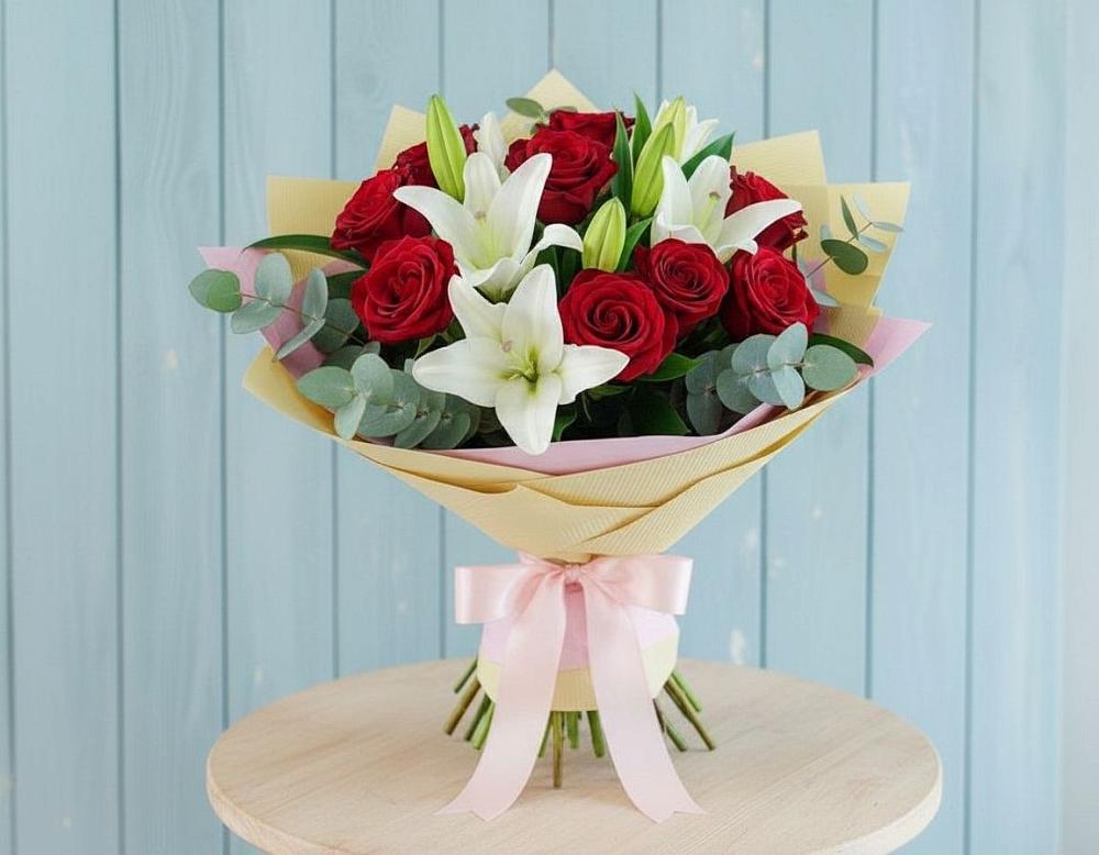 Букет цветов из: Лилии и Розы в Юбилейном Курской области